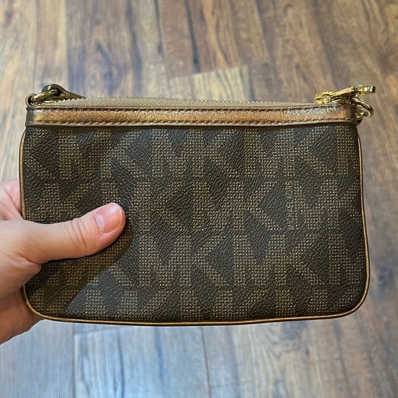 Michael Kors Signature Wristlet - Picture 7 of 13